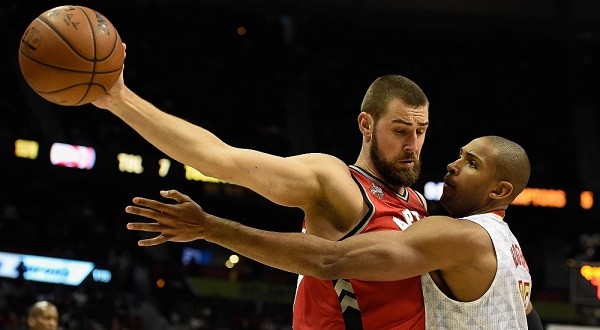 160407205306 jonas valanciunas al horford nba toronto raptors at atlanta hawks.1000x563