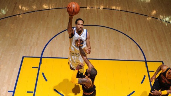 160602231406 shaun livingston kyrie irving 2016 nba finals game one.1000x563