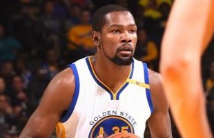 Kevin Durant vs Lakers e1481190636572