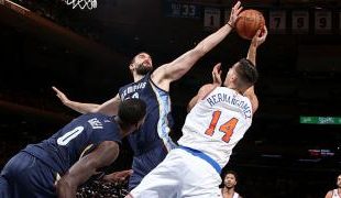 Marc Gasol blocks shot